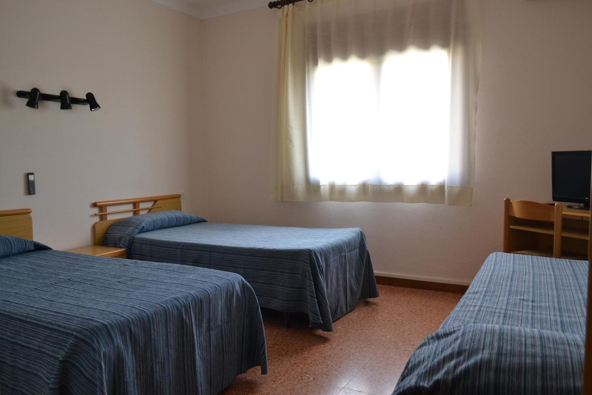 Hostal L'Esplai Viladamat Cameră foto