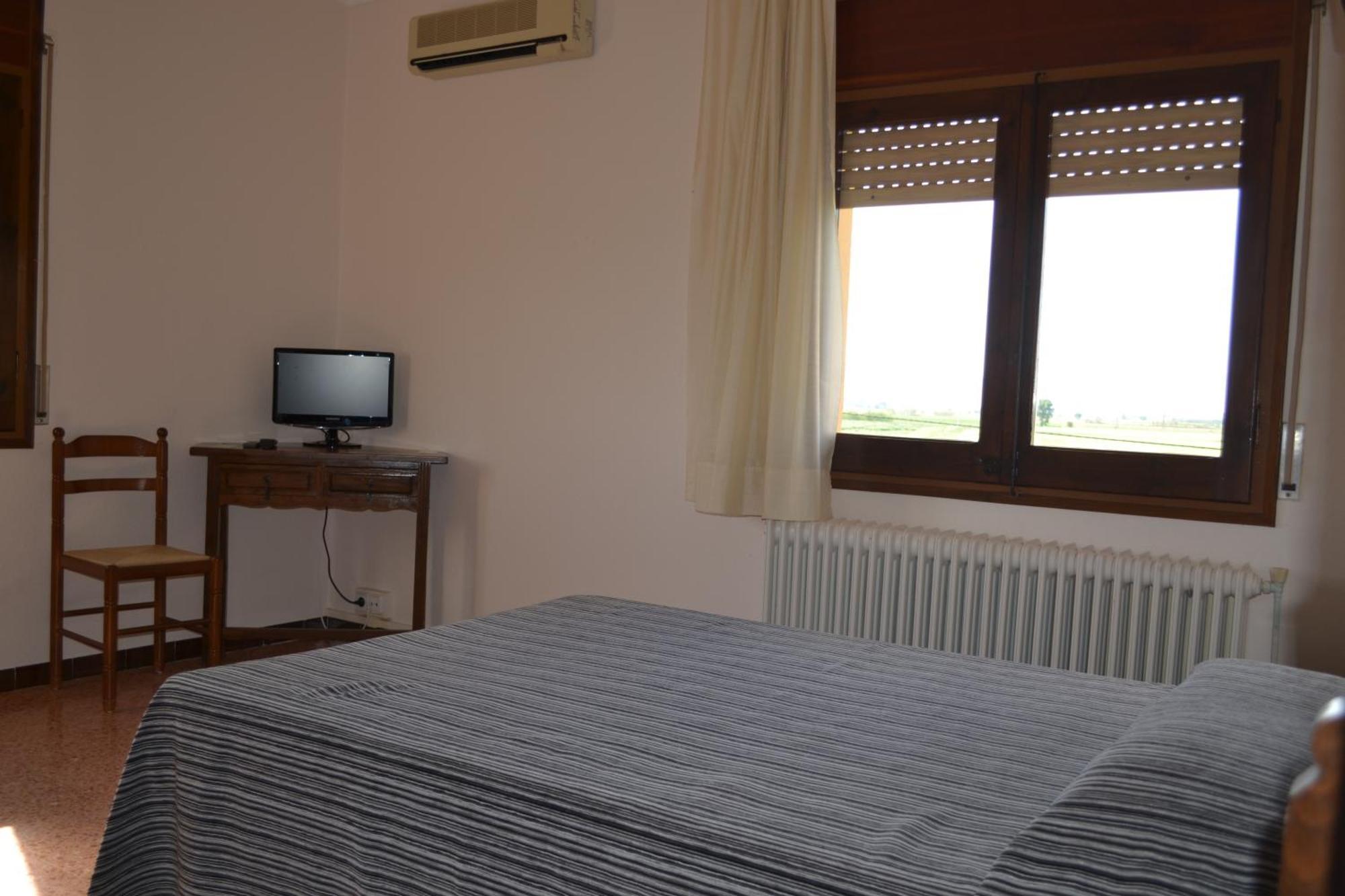 Hostal L'Esplai Viladamat Cameră foto